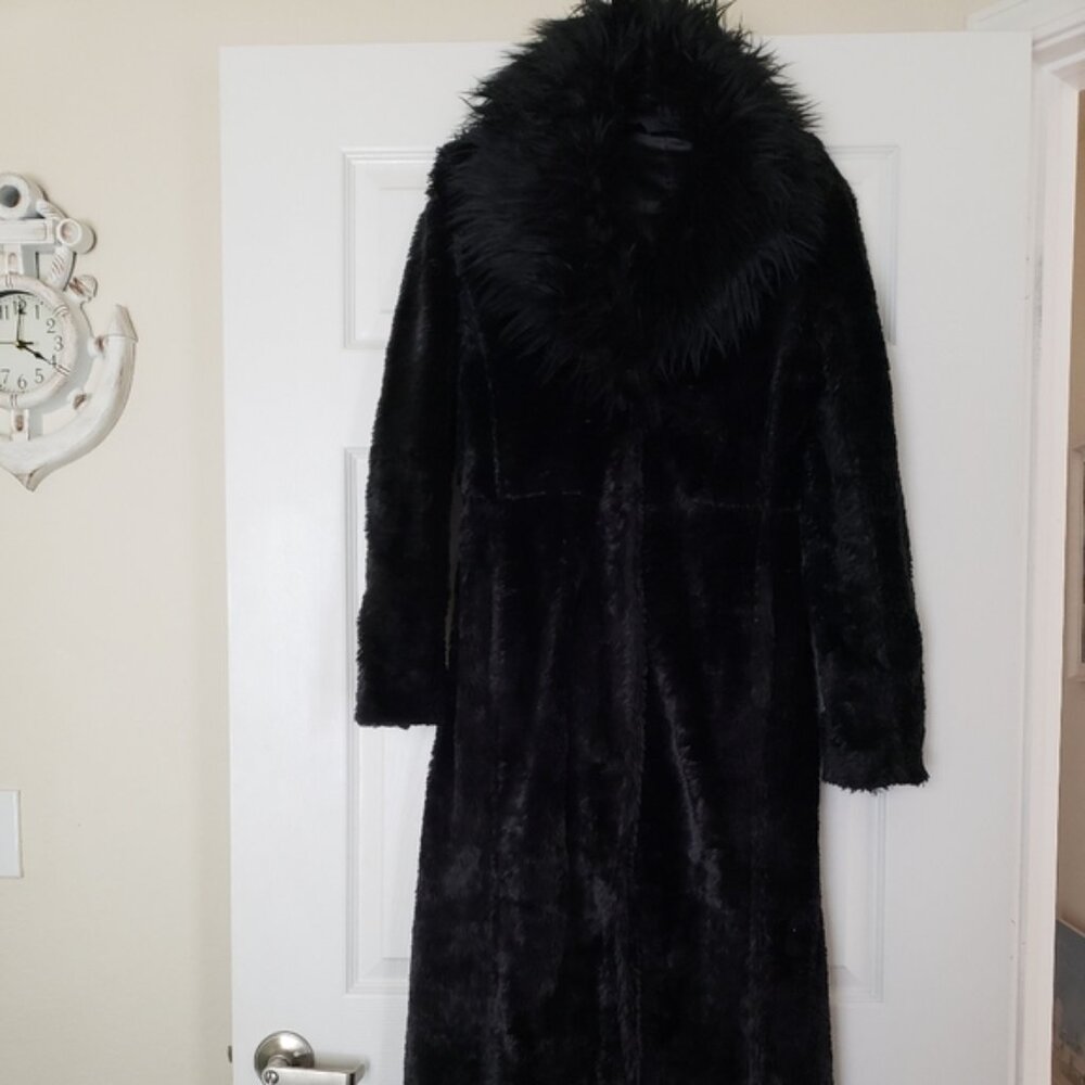 Vintage Glam black long jacket feathery collar